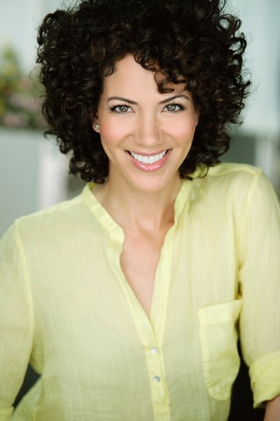 MAYR VASQUEZH  5'10"
Dress size: 4
Bust: 34A
Waist: 27
Hips: 37
Shoe size: 10
Hair color: Brown 
Eyes: Brown

