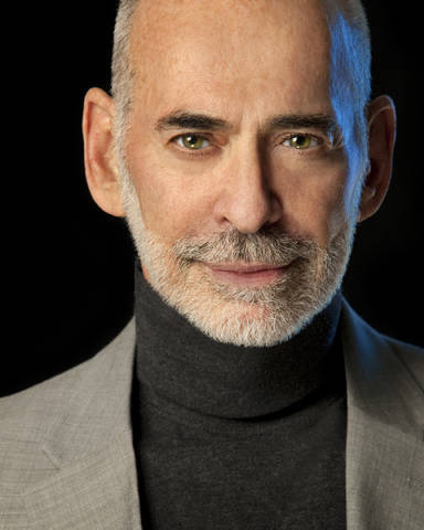 GLENN ALTERMAN 6'0" Suit: 42L Shirt:15-34 
Waist: 34
Inseam: 34
Shoe:10.5
Hair: Salt 7 Pepper/Bald
Eyes: Hazel