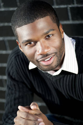 STEVEN WALTERS 6'1" Suit: 40L
Shirt:
Waist: 32
Inseam: 34
Shoe: 12
Hair: Dk. Brown
Eyes: Dk. Brown