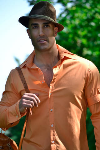JAMES DINONNO
6'3"
Suit: 42L
Shirt: 16.5-34/35
Waist: 33
Inseam: 34
Hair: Bald
Eyes: Brown
Shoe: 12