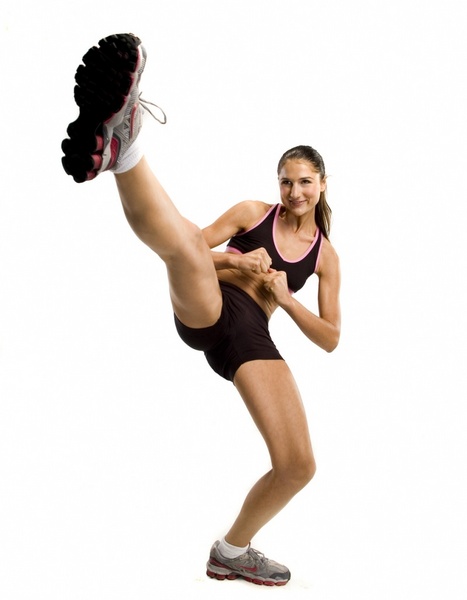 LENA 5'10"
Size:4-6
Bust:34B/C
Waist:26
Hips: 36
Hair: Brown
Eyes: Brown
Shoe:9