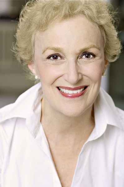JANE ALTMAN
5'5" Size: 8-10
Hair; Blonde
Eyes: Brown
Shoe: 8