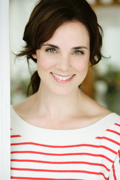 MANDY EVANS 5'8" 
Size:4-6  32-26-35
Hair: Brown
Eyes: Green
Shoe:8.5