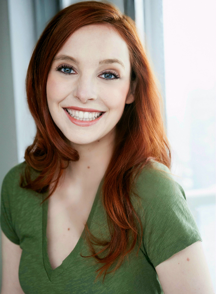 EMILY SWINDAL 5'5" Size:4
Bust: 33 Waist: 27 Hips: 33.5
Shoe: 7-7.5 Hair: Auburn Eyes: Blue