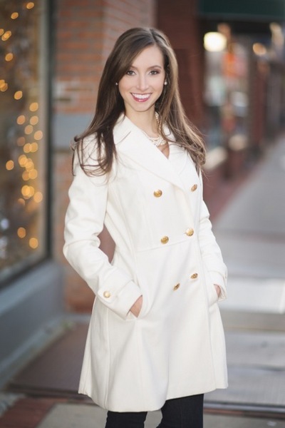 SIERRA STAVOLA Ht:5'7" Dress Size: 2 Bust: 34 Waist: 25.5 Hips: 34.5 Shoe: 7
Hair: Brown Eyes: Blue 