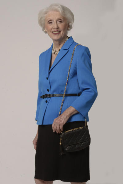 KAY GAFFNEY 
5'8" Size: 8
Hair: Silver Eyes: Blue
Shoe: 8M