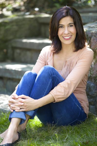 SUSAN HAZO
5'3" Size: 2
Bust: 32B
Waist:24
Hips: 33
Glove: 7
Ring: 4.5
Hair:Brown
Eyes: Brown
Shoe: 6-7