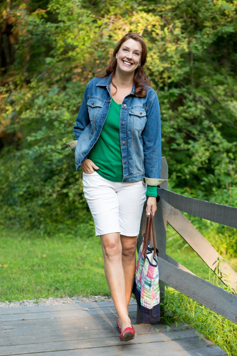 DORI KELLY 5'10. Size: 8-10
Shoe: Auburn
Eyes: Blue
Shoe: 10