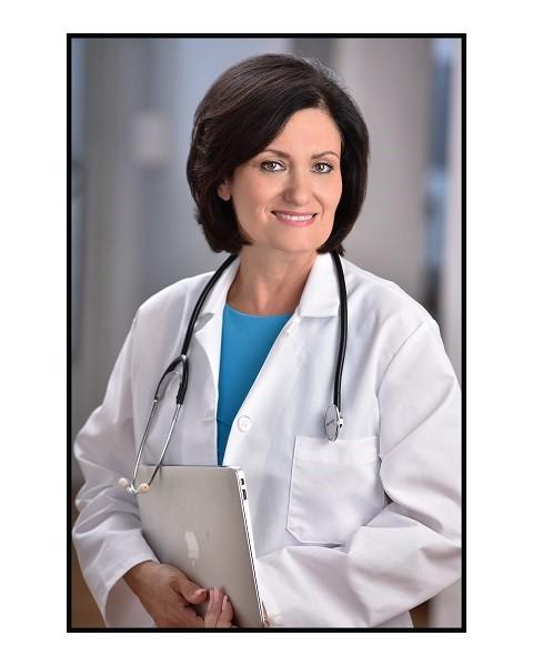 SHERRI KELLY Ht: 5'3" 
Size: 2 Shoe: 8