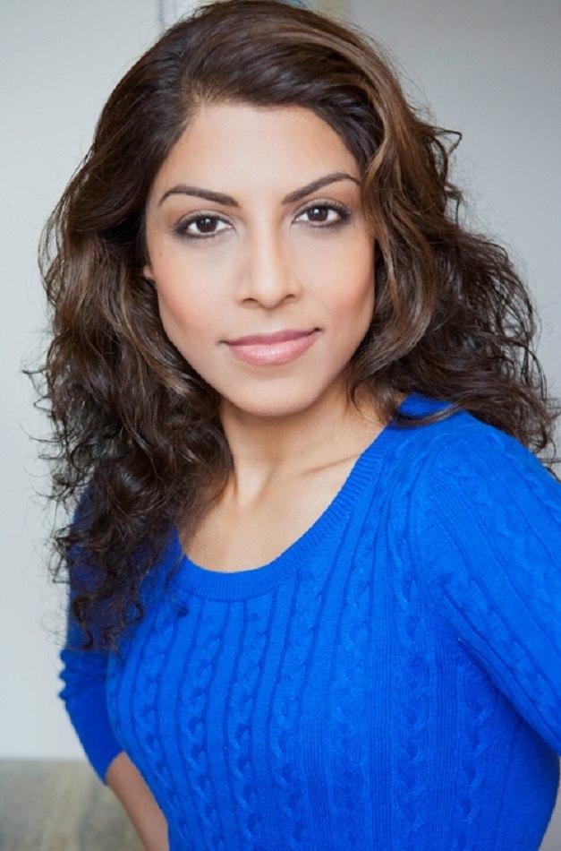 AYSHA HUSSAIN 5'4" Size:6-8 Bust: 34B/C Waist:26
Hips:38
Shoe: 8.5