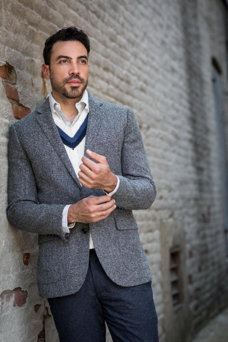 FRED BRACERO Ht: 6'1.5" Suit:40/41  Waist: 32 Inseam: 34 Shirt: 16-35 
 Shoe: