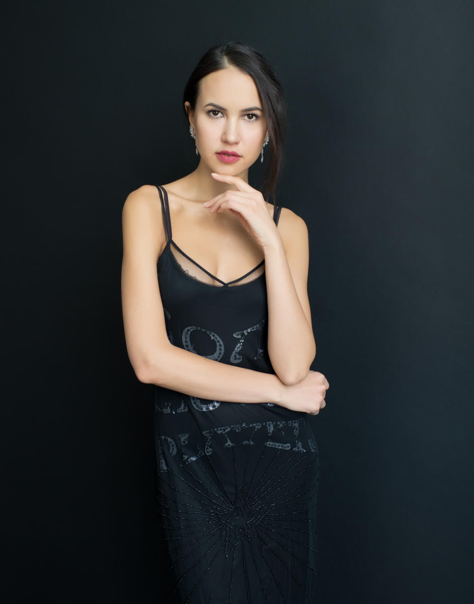 Model: KARINA BIK