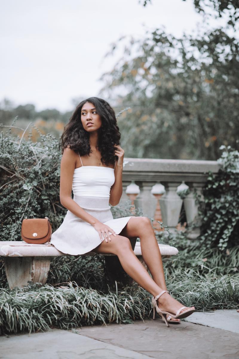 JESSA ARRINGTON 5'9.5"
Size:2
Bust: 33
Waist: 23
Hips: 35.5
Shoe: 8
Hair: Black
Eyes: Brown