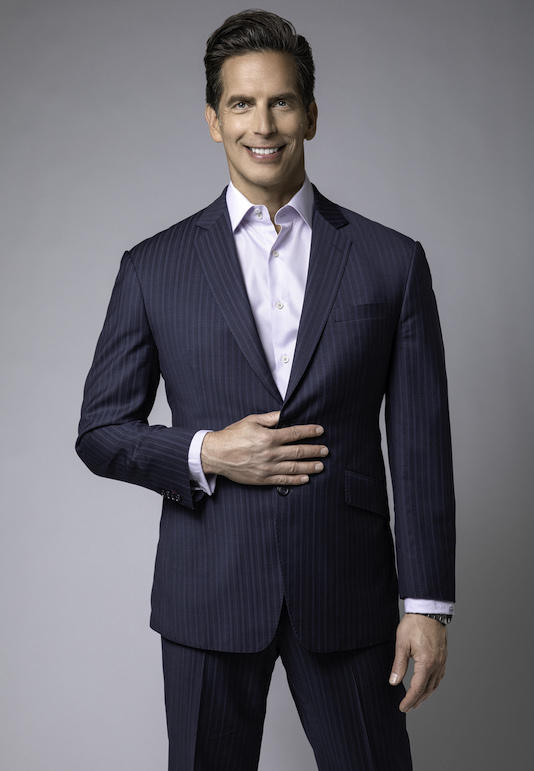 Matt McKean, 
Height: 6'2.5"
Suit: 44XL
Shirt: 36
Pant: 34
Shoe: 11.5