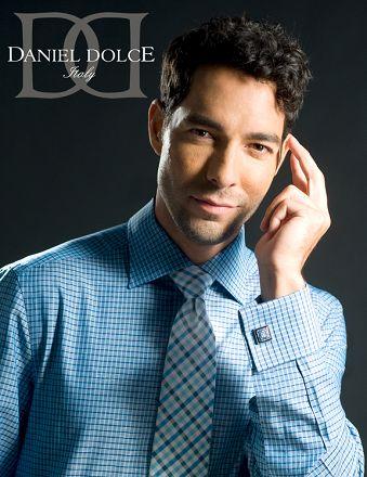 SHANE DUFFY 6'0" Suit: 38R Shirt: 15-33 Waist: 32 Inseam: 32 Shoe: 10
Hair: Black
Eyes: Brown