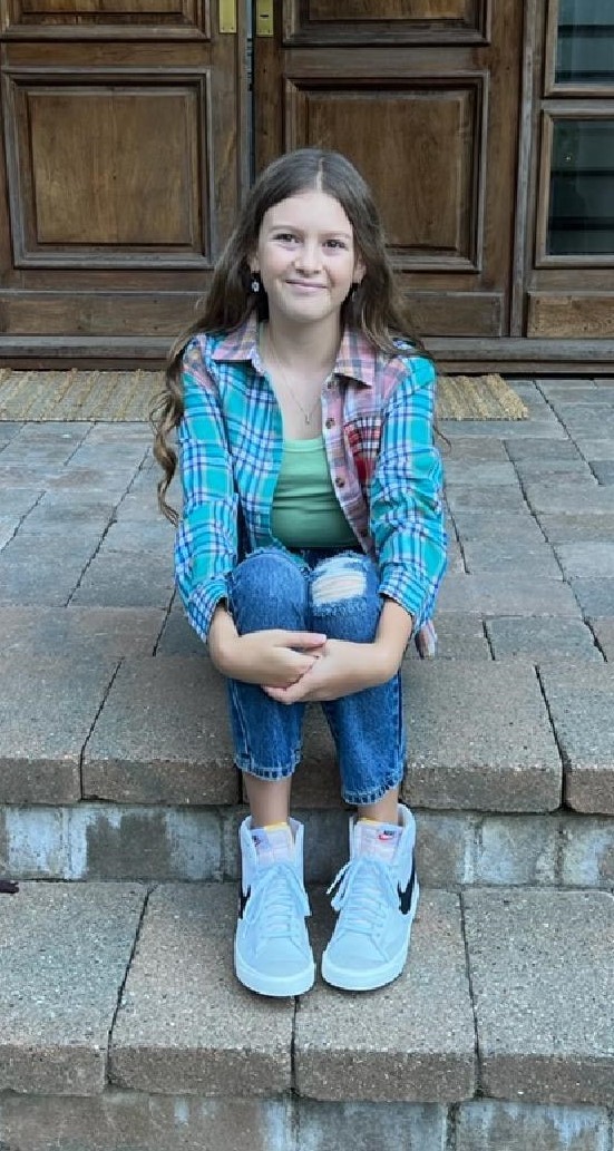 AVA   12 years   Size: 12  Shoe:8/9