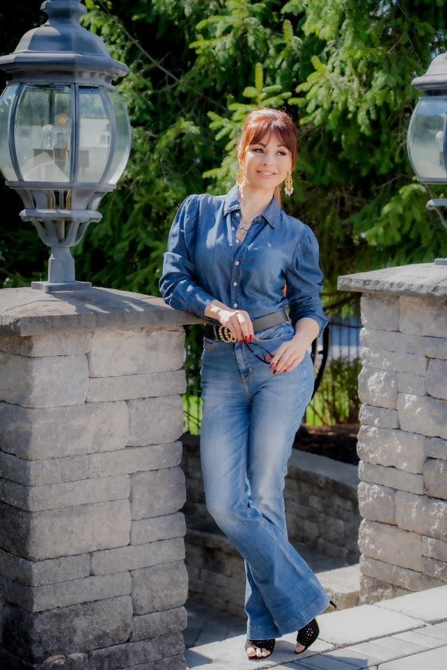 GLORIA GOMEZ
