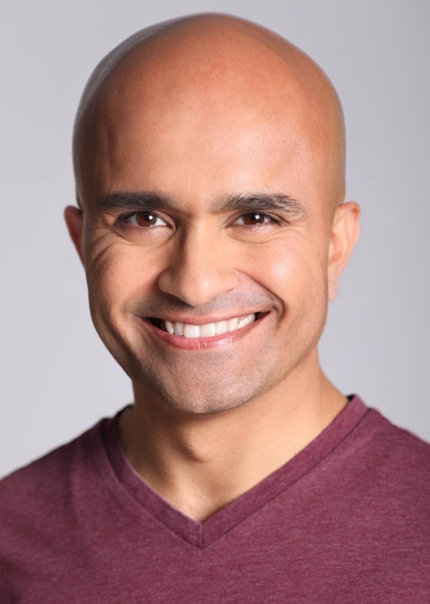 JOY MUKHERJEE  5'5" Suit: 38S  Waist: 28  Inseam 28  Shoe: 8  Eyes: Brown