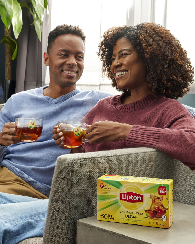 ANGELICA GUILLEN 5'10" Size: 2
Bust: 32
Waist: 24
Hips: 34
Shoe: 9
Hair: Brown
Eyes: Brown