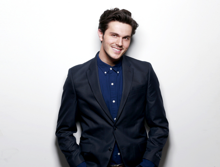 FITON 6'3" Suit: 42L Shirt: 16-34/35 Waist: 33 Inseam: 33