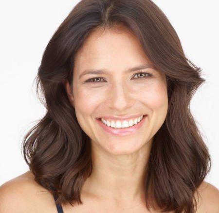 ZORAYA 5'4" Size: 2 Petite
34B-24-34
Shoe: 6
Hair: Brown
Eyes: Brown
