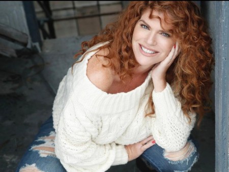 NANCY CULLEN  5'9"  Size: 12/14  Hair: Red  Eyes: Blue
